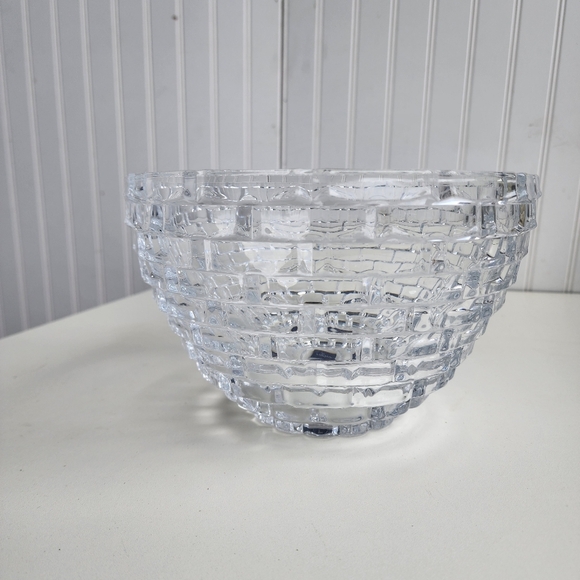 Mikasa Palazzo Crystal Bowl 9” Clear Brick Pattern Centerpiece Cri - Picture 6 of 11